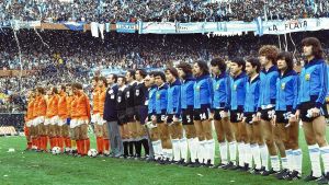 Una leyenda de Argentina en el 78&#8242; se rindió ante la selección de Scaloni: «Juega de maravillas»