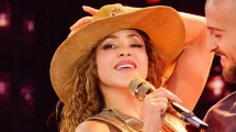 Imagen de Shakira brilló en México y subió al escenario a Lili Mergal, la exniñera que descubrió la infidelidad de Piqué