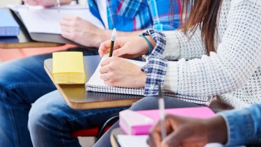 Más becas para estudiantes de Neuquén: una empresa duplicó su aporte y sumó USD 500.000