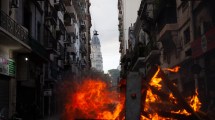 Imagen de Video | Marcha de jubilados e hinchas de fútbol en el Congreso: un herido grave y 150 detenidos en Plaza de Mayo