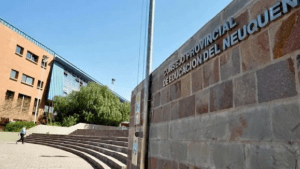 Denuncian por abuso sexual al director de una EPET: ATEN cuestionó el accionar del CPE de Neuquén