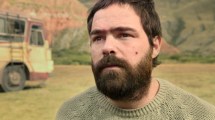 Imagen de ¡Insólito! Detuvieron a Peter Lanzani por vandalizar la vía pública en Ushuaia