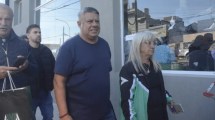 Imagen de Chiqui Tapia llegó a Bahía Blanca con las donaciones de los clubes: «La Selección va a hacer un importante anuncio»