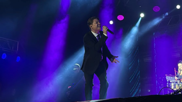 Emanero hizo bailar a la Expo Plottier 2025 al ritmo de la cumbia: así se vivió el primer fin de semana