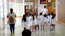 Imagen de Ciclo lectivo 2025: Implementan estrategias sanitarias de salud visual, bucal y vacunación en escuelas públicas de Neuquén