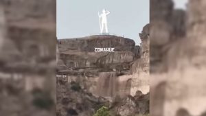 Video | Temporal en el Alto Valle: la lluvia reactivó una cascada natural de Regina, pero inundó calles y casas