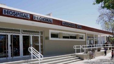Murió el motociclista que chocó por escapar de la Policía en Viedma. 