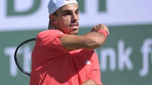 Francisco Cerúndolo avanza en el Masters 1000 de Miami, mientras que Alcaraz cayó con Goffin