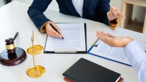 Nueva jornada de asesoramiento jurídico gratis en Centenario en marzo 2025: cuándo será