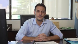 Julián Álvarez desmintió a Patricia Bullrich y exige su salida tras las acusaciones contra Pablo Grillo
