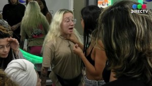 El violento cruce entre La Tana y Luz en Gran Hermano: «A mí no me empujás, atrevida»