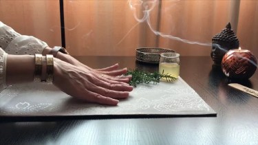 Limpiar malas energias con agua, vinagre y orégano. 