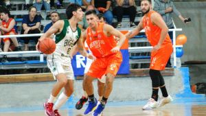 Liga Federal de básquet: el clásico fue Rojo y la cima sigue teñida de verde