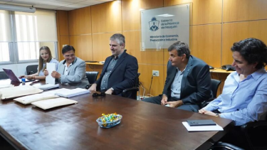 El gobierno de Neuquén construirá un acueducto para la meseta de Neuquén y Centenario: tres empresas quieren invertir en la obra