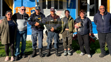La familia expresó su agradecimiento por la rápida respuesta y el eficiente abordaje del personal policial. Foto: gentileza Policía de Neuquén.