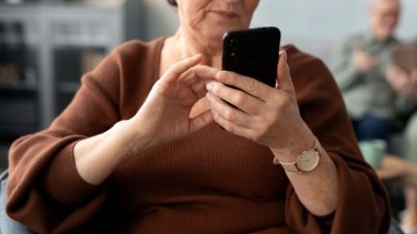 Nuevo taller de recursos digitales para adultos mayores durante abril 2025 en Roca: cuándo inicia