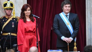 Cruce entre el Gobierno y Cristina Kirchner por el acuerdo con el FMI: «La persona que dejó 211% de inflación»