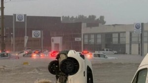 Temporal trágico en Bahía Blanca: Axel Kicillof anunció ayuda y forman un comando con Nación