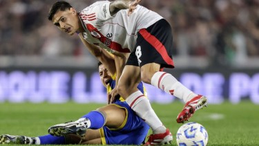 Martínez Quarta anotó el empate parcial para River, en el Monumental.