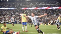 Imagen de Argentina goleó 4 a 1 a Brasil en un baile para la historia