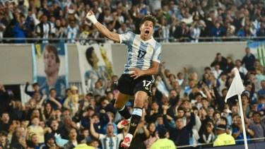 Giuliano Simeone y un primer gol soñado con la Selección Argentina