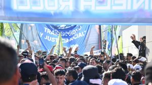 Uocra y Petroleros multados por la pirotecnia en el acto de Rolando Figueroa, por la que murió una perrita: los plazos