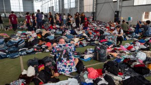 Bahía Blanca socorrida por la solidaridad civil