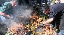 Imagen de Bariloche y el curanto de Colonia Suiza: una fiesta de sabores, tradición y paisajes para despedir el verano