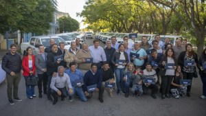 Comisiones de Fomento de Río Negro recibieron 20 nuevas camionetas