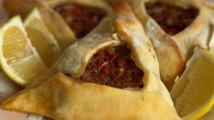 Cómo hacer unas deliciosas empanadas árabes en pocos minutos