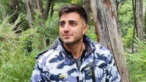 Un mensaje en la pared, una pista sobre el joven desaparecido en La Angostura: qué dijo su madre