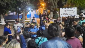 Levantaron el corte en Ruta 7: reportaron incidentes mientras vecinos se reunían con la policía