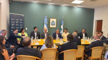 Imagen de Rolando Figueroa pidió más esfuerzo a las petroleras y lanzó el fondo de obras para Vaca Muerta