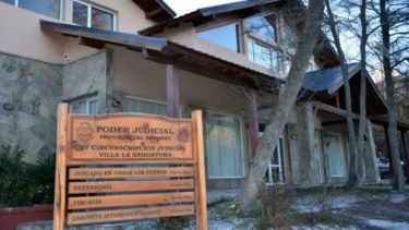 En la fiscalía de Villa La Angostura investigaron las numerosas denuncias contra el agente inmobiliario. (foto de archivo)