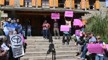 Imagen de Polémica por los guías de turismo: Bariloche estableció la obligatoriedad de contratarlos, pero advierten que no alcanza