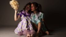 Imagen de «Hijas mirando al infierno», una obra para conocer el teatro desobediente y oscuro de Neuquén