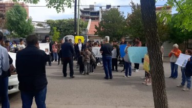 El crimen de Franco Lagos, que ocurrió la noche del 25 de octubre del 2023 en el interior de su comercio de Cipolletti, causó enorme indignación entre familiares y vecinos. (foto de archivo)