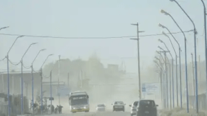 Alerta en todo Neuquén y Río Negro por viento este domingo: en qué zonas también se espera lluvia