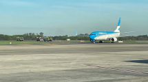 Imagen de Video | Un avión de Aerolíneas Argentinas que venía a Neuquén aterrizó de emergencia en Ezeiza