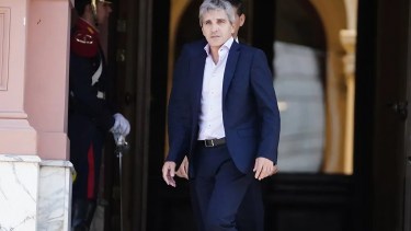 Las bandas de flotación y la palabra prohibida: “devaluación”
