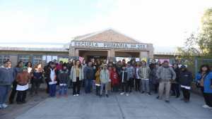 Video | Una escuela de Roca suspendió las clases hasta nuevo aviso por problemas edilicios: «Sin respuestas»
