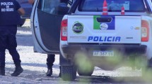 Imagen de Un motociclista fue atropellado por un camión recolector en Roca y su estado es crítico