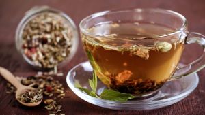 Cuál es el té que hay que tomar de noche para dormir bien y evitar el insomnio
