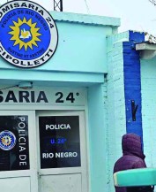 Lo liberaron y volvió a buscar sus cosas a la comisaría: lo detuvieron de nuevo sin orden en Cipolletti