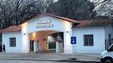 Murió un motociclista, tras un fuerte choque contra una bicicleta en Roca