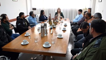Alpat negocia con gremios y La Libertad Avanza cuestiona el aporte de Río Negro a la empresa