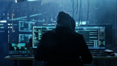 Qué es LunaSpy, el falso antivirus que roba la información del celular y accede a tu homebanking 
