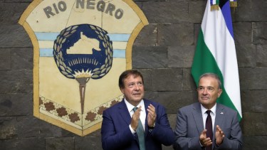 Weretilneck y su mensaje: el anuncio del demorado instituto y un gesto en favor del vicegobernador